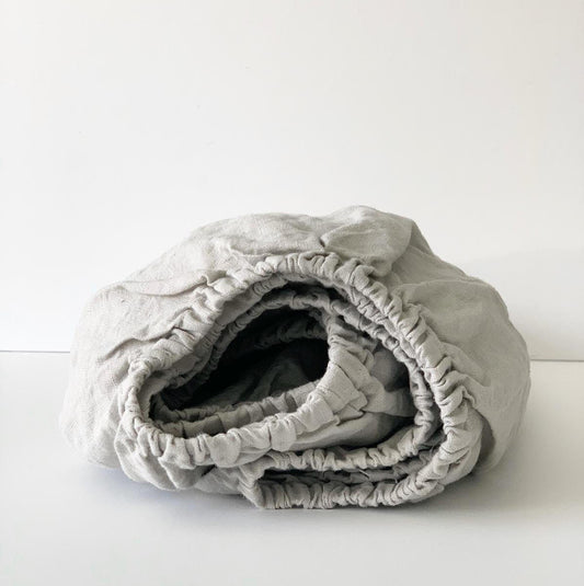 Linen Crib Fitted Sheet In Soft Grey